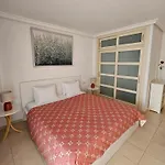 Atlantic Breeze 圣地亚哥港