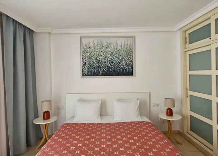 Atlantic Breeze Apartment